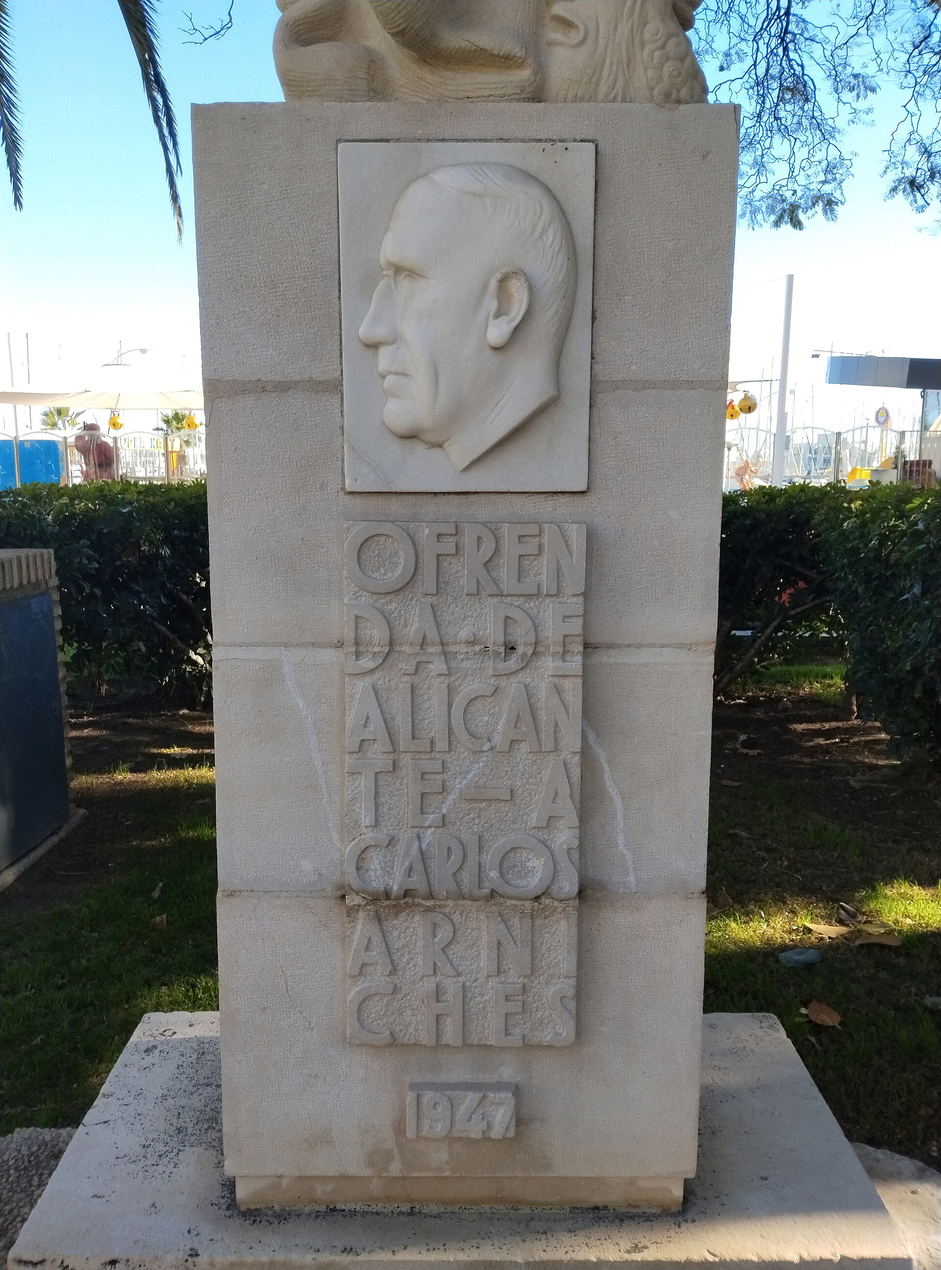 Monumento a Carlos Arniches, Alicante.